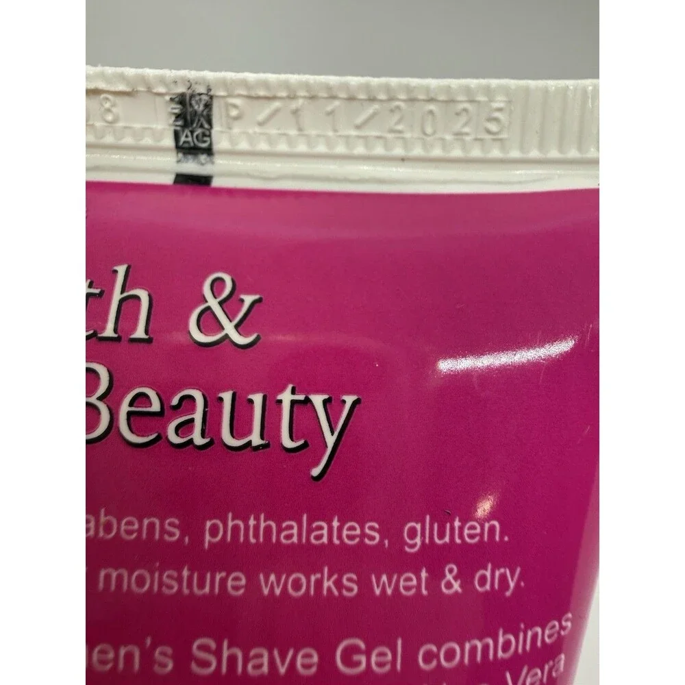 Bath & Beauty Shave Gel for Women Aloe & Vitamin-E Razor Protection Comfort 7oz.